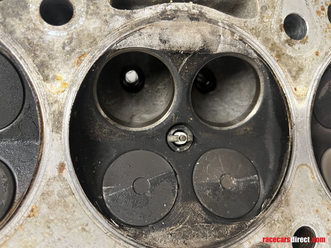 yb-na-cosworth-millington-head