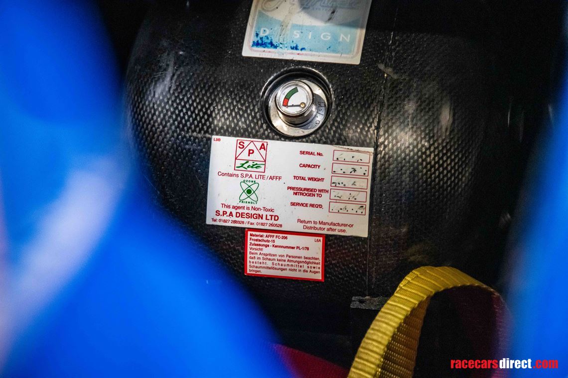 f1-lola-t9730-mastercard-full-running-car
