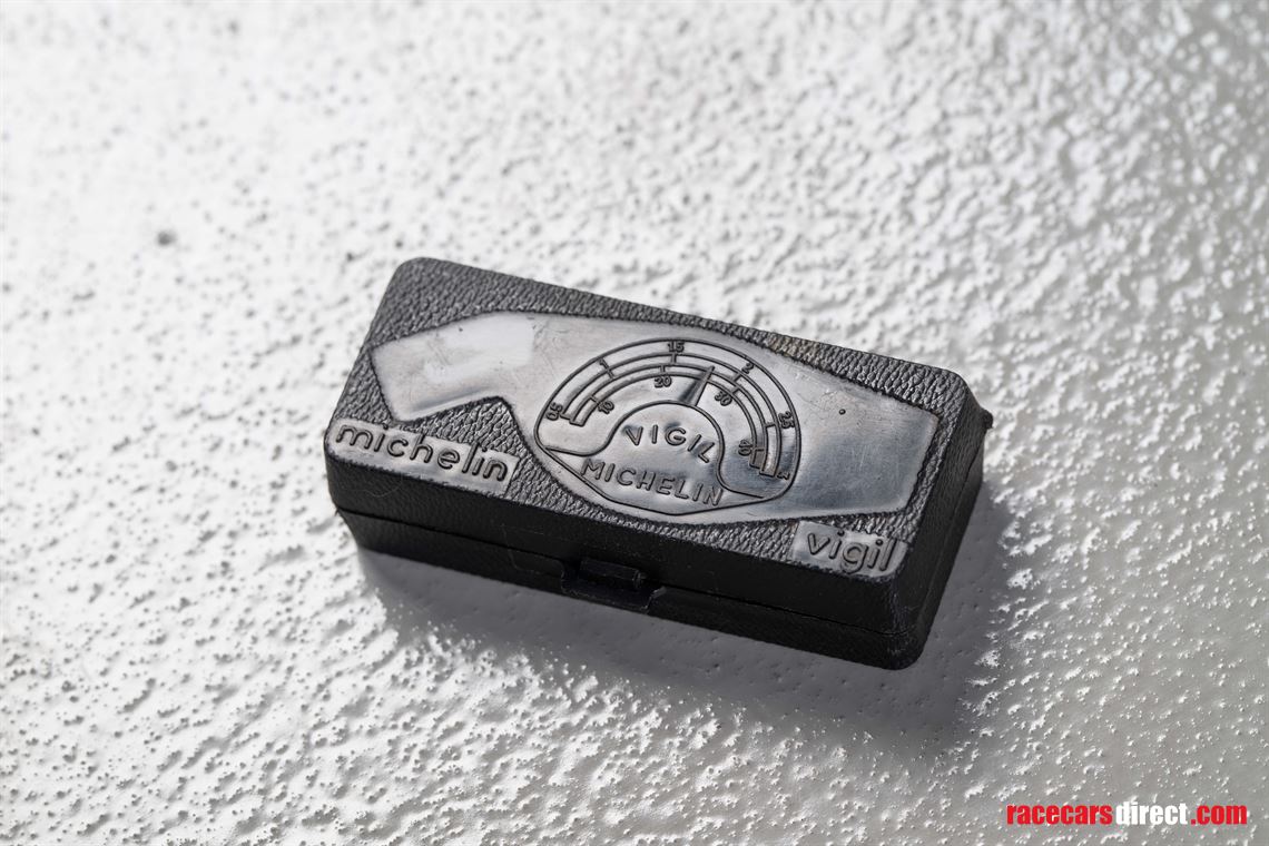 michelin-vigil-tyre-pressure-gauge-manometer