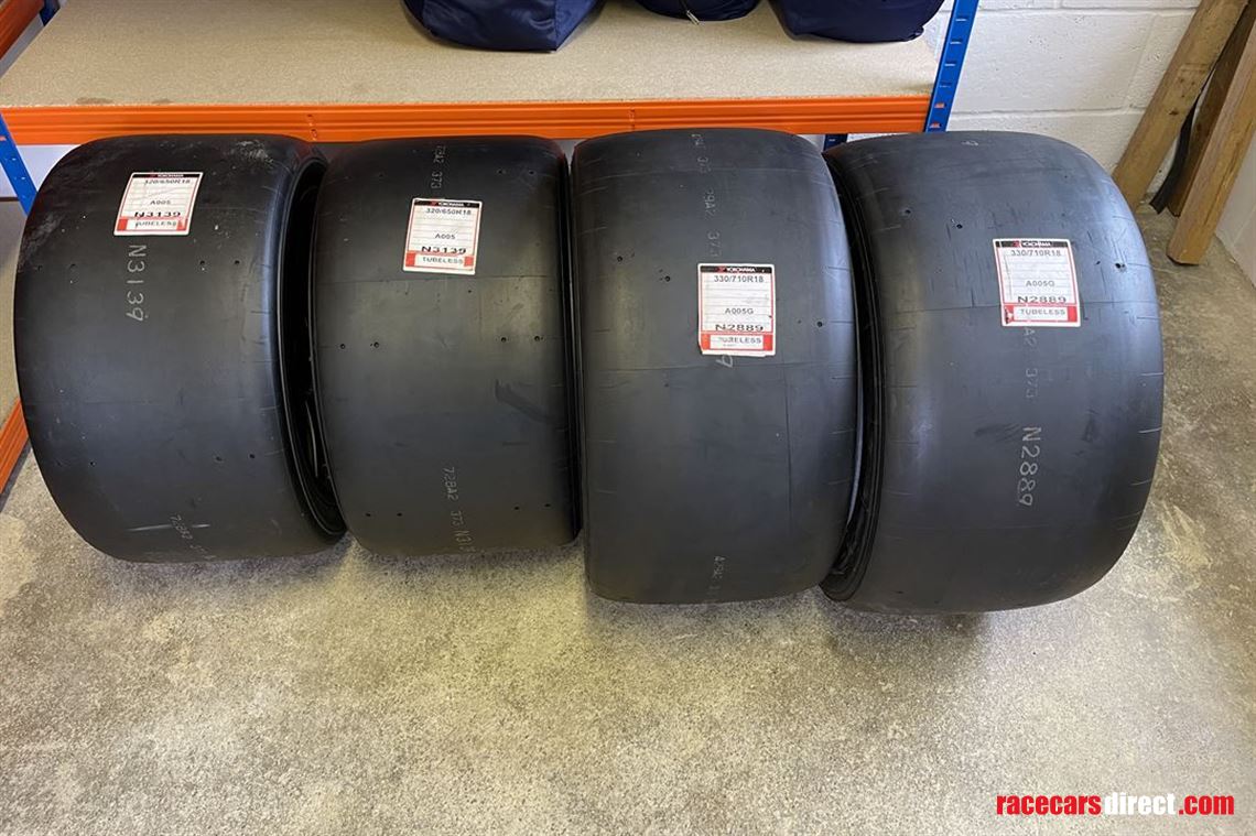 newunused-gt3-tyre-sets-pirelli-yokohama
