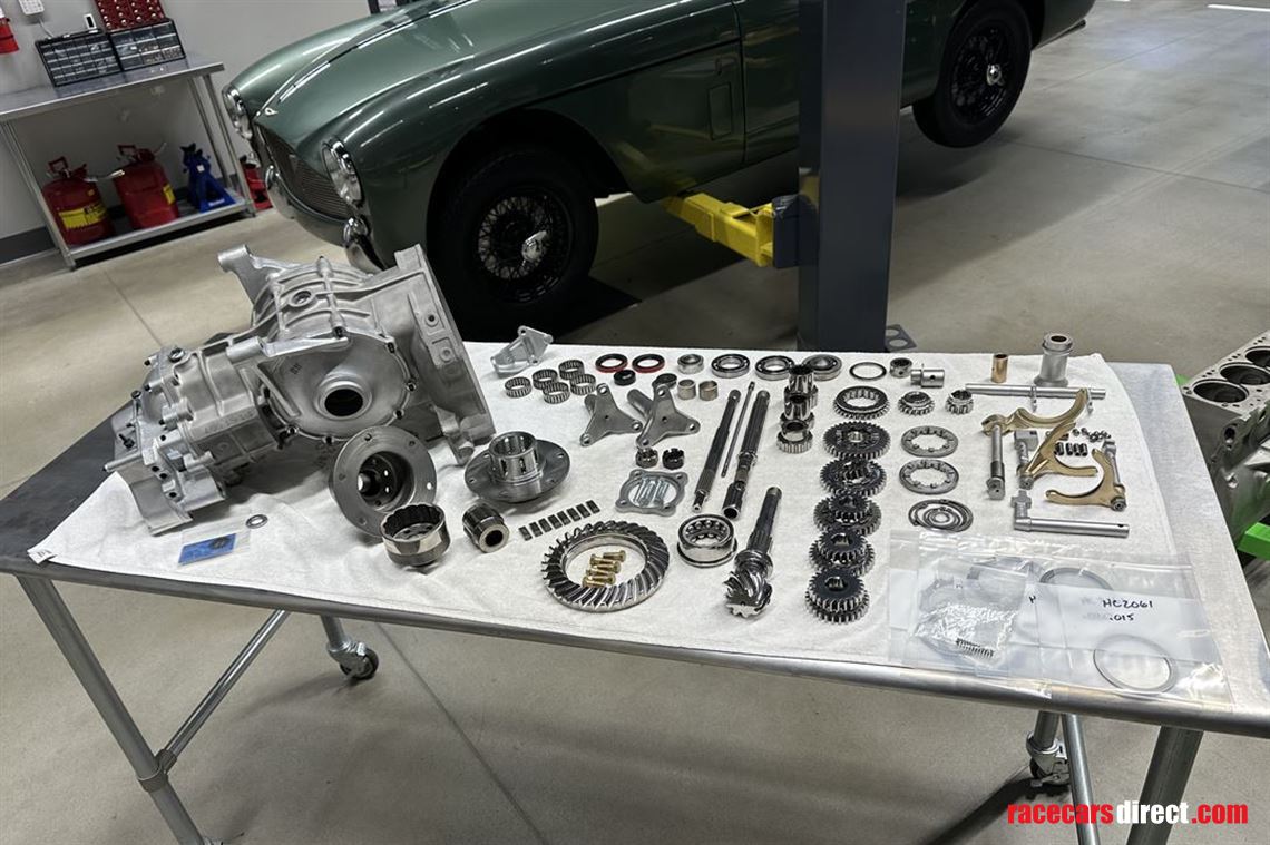 Hewland MK6, 5 Speed with LSD