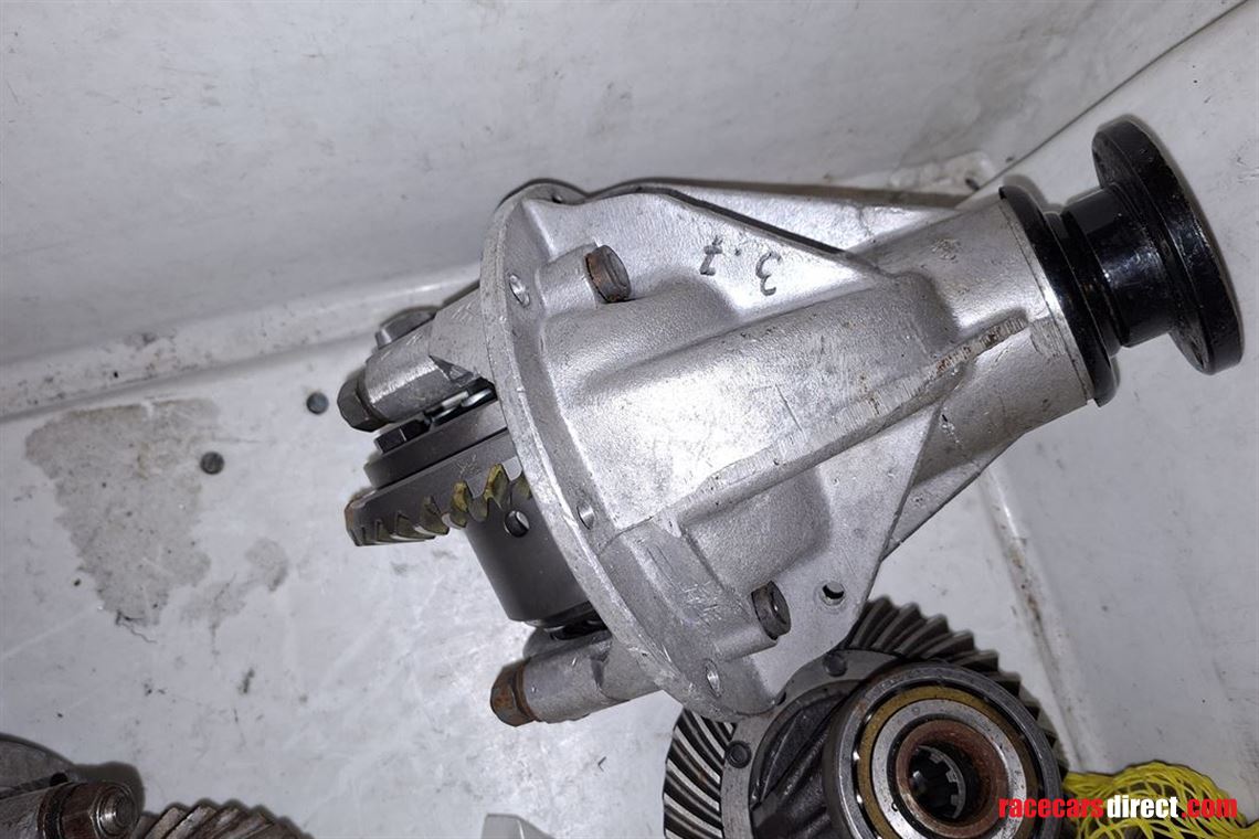 lola-mk1-axle