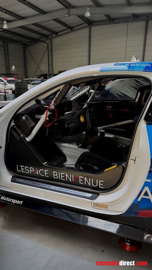 bmw-m4-gt4-g82-evo