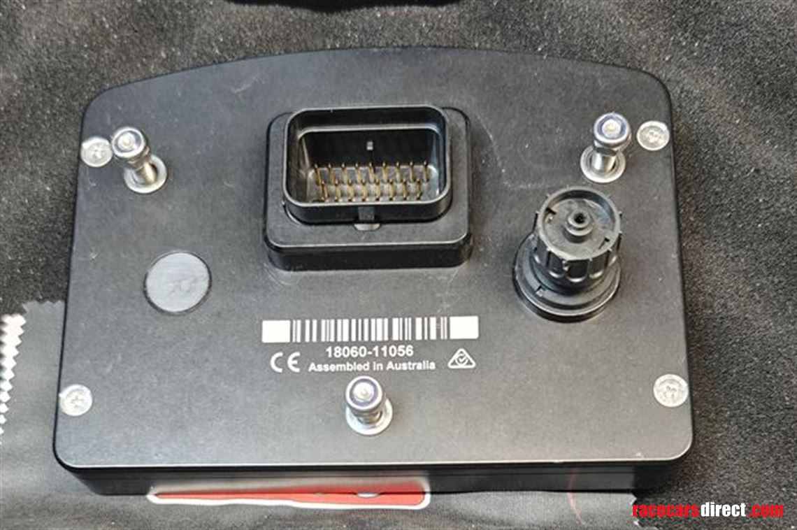 motec-c125-display-data-logging-10-hz-gps-uni