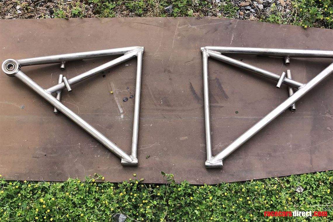 front-lower-wishbones---marchchevron