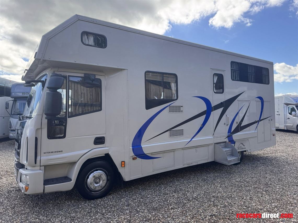 2013-iveco-solitaire