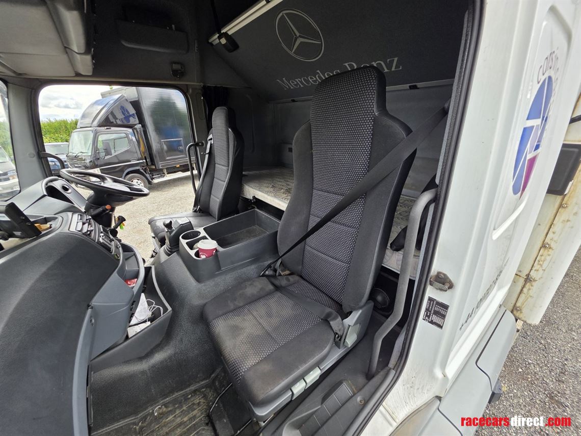 mercedes-2-car-enclosed-tranporter-truck-temp