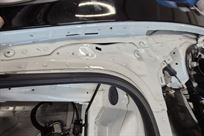 porsche-gt3-cup-9911-accident-damaged-car