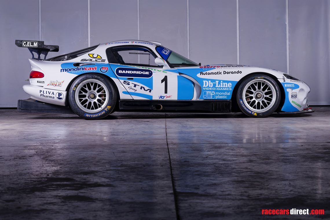1995-chrysler-viper-gts-r-gt1
