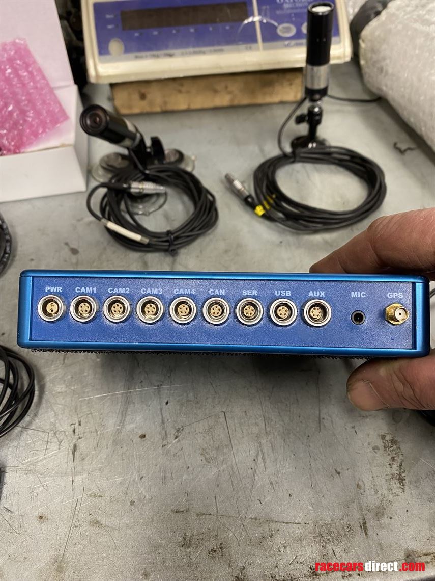 v-box