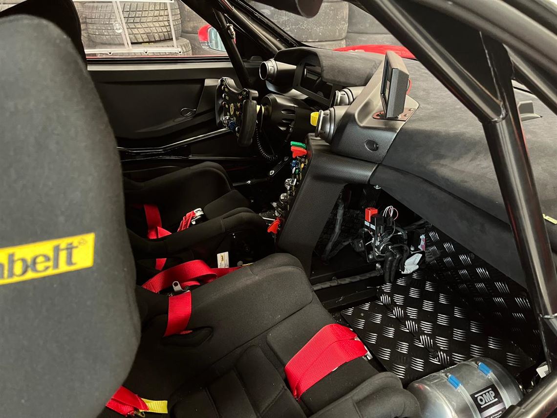 ferrari-296-challenge