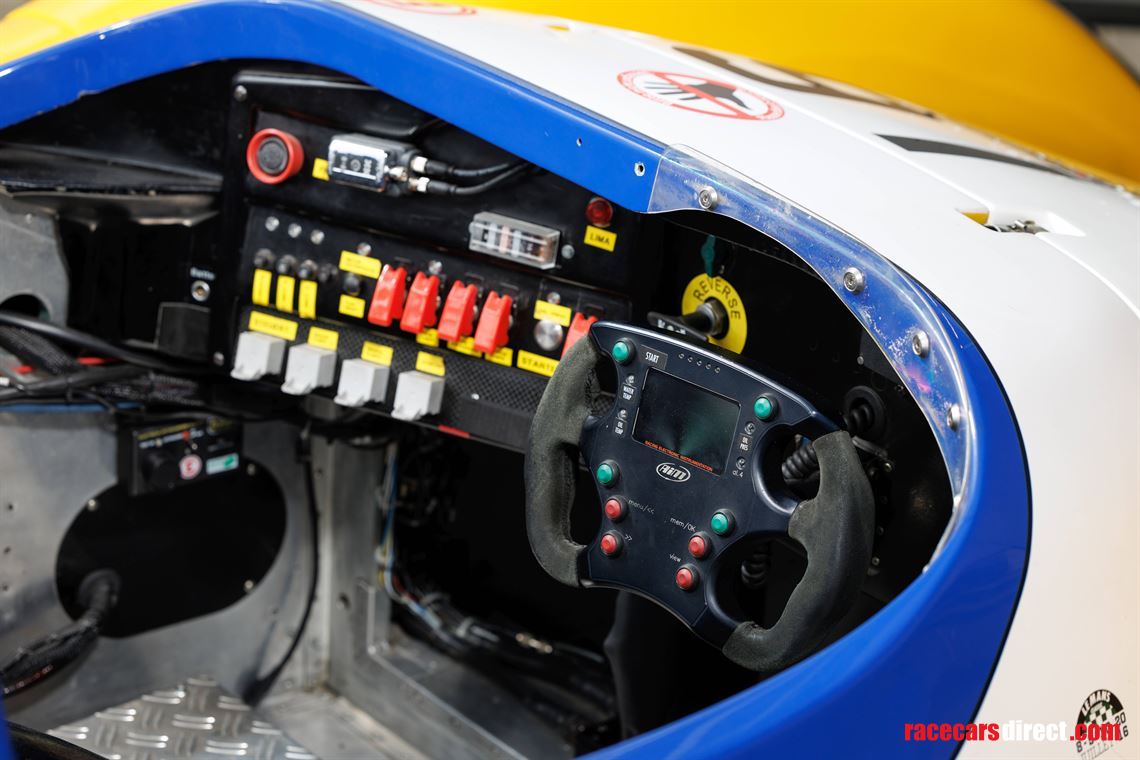 2001-pilbeam-mp8491-prototype-lmp675-competit