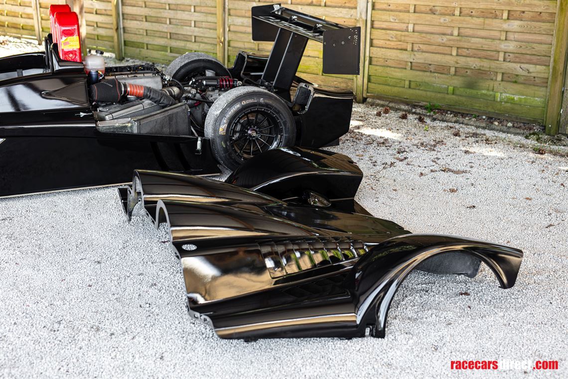 2013-caterham-sp300r
