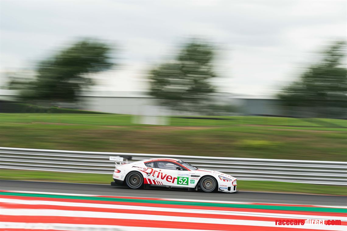 aston-martin-dbr9