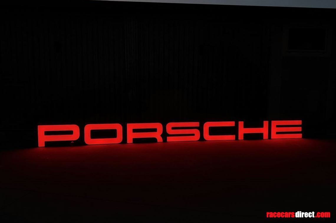 illuminated-porsche-letter-sign