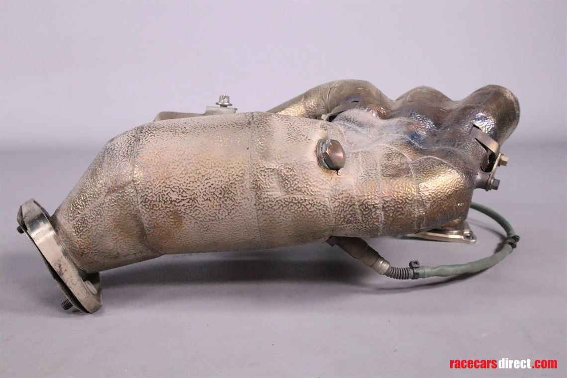 porsche-981-cayman-gt4-clubsport-exhaust-mani