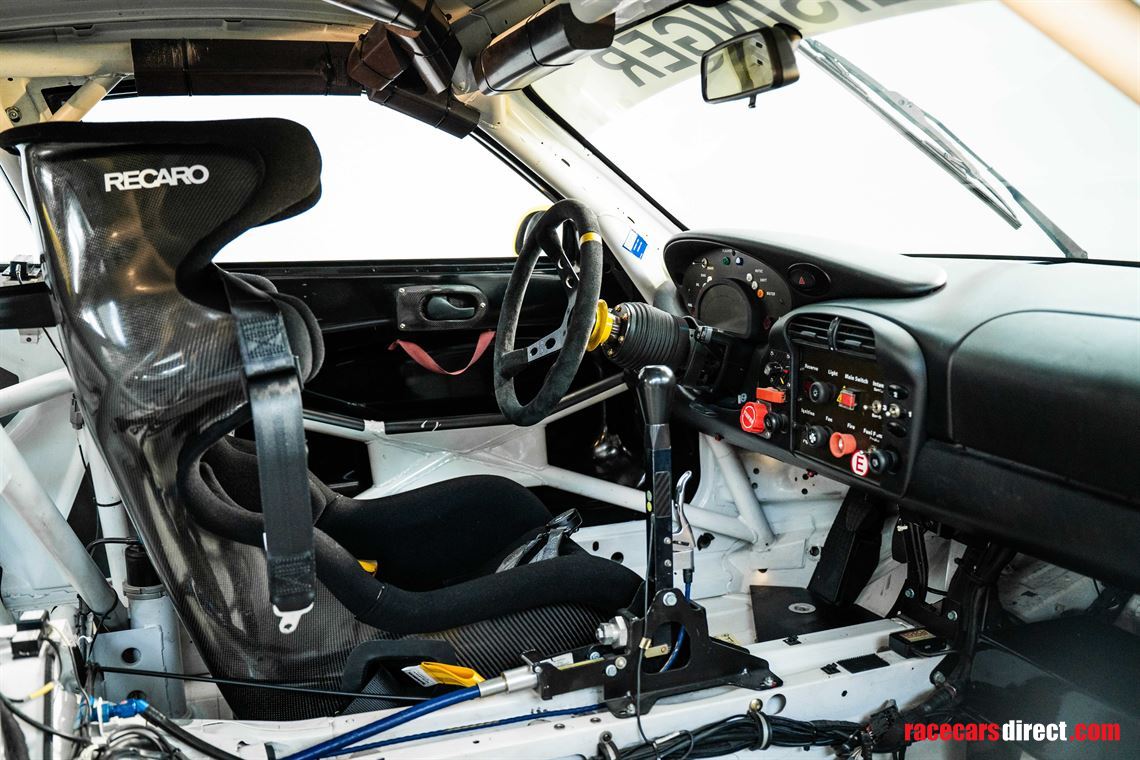 porsche-996-gt3-rsr-2004-le-mans-3rd-in-class