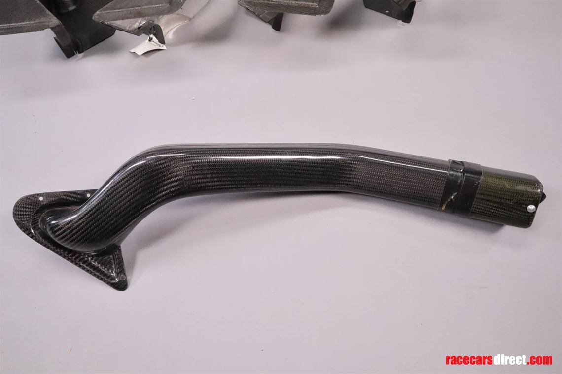 mercedes-benz-hwa-dtm-carbon-parts