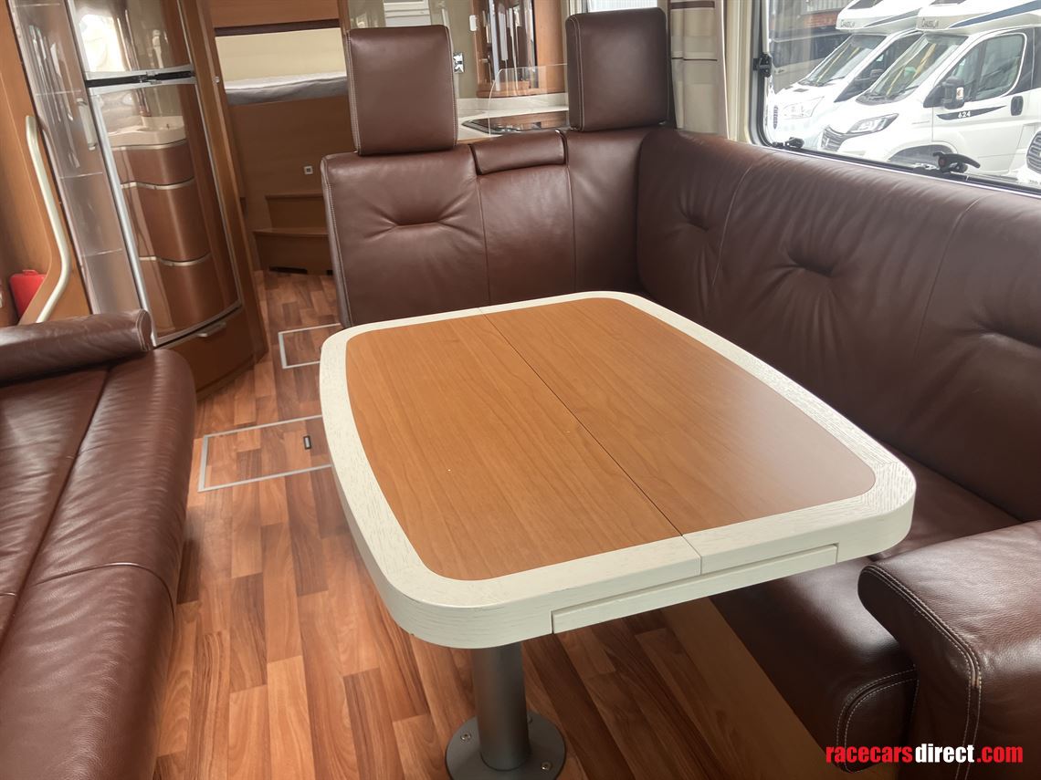 2011-niesmann-bischoff-8000i-lw-garage-motorh