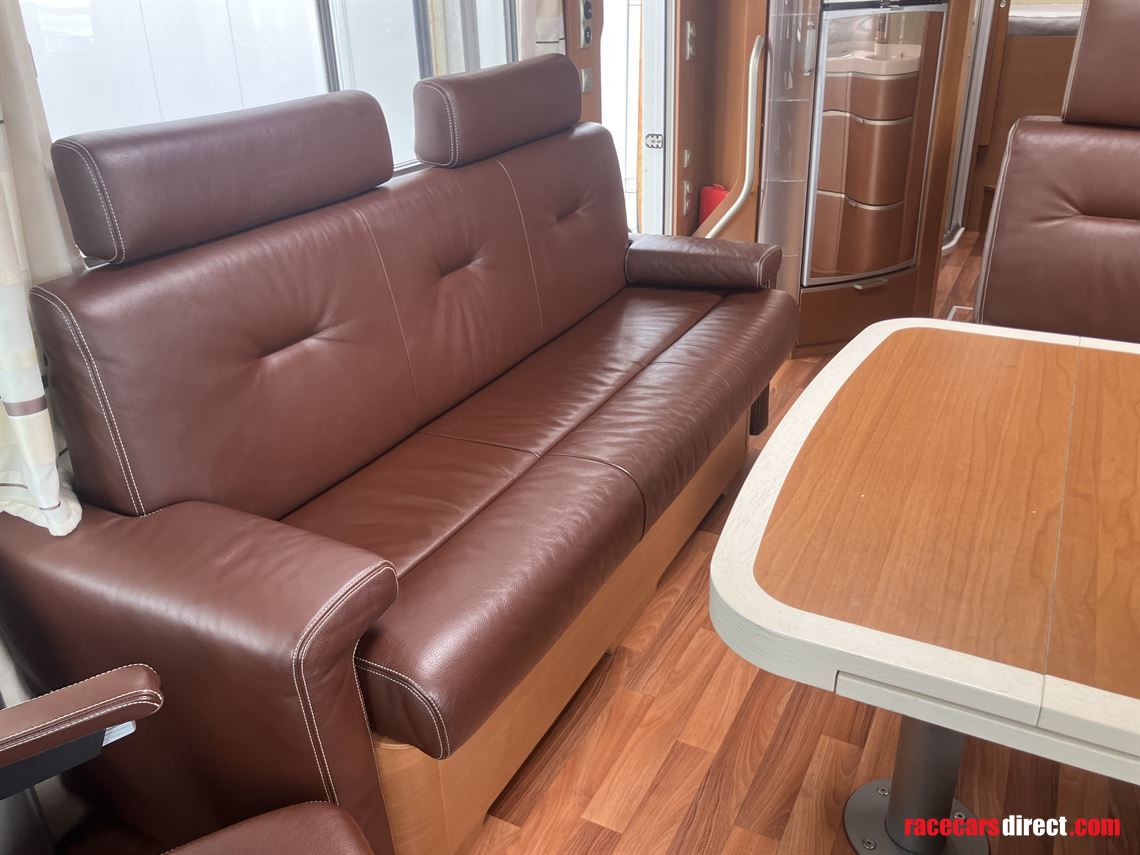 2011-niesmann-bischoff-8000i-lw-garage-motorh