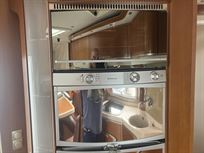 2011-niesmann-bischoff-8000i-lw-garage-motorh