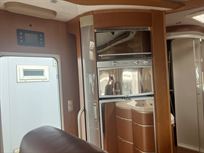 2011-niesmann-bischoff-8000i-lw-garage-motorh