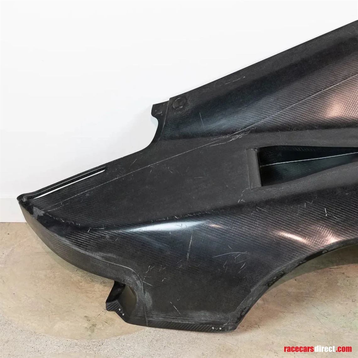 aston-martin-dbrs9-side-panel
