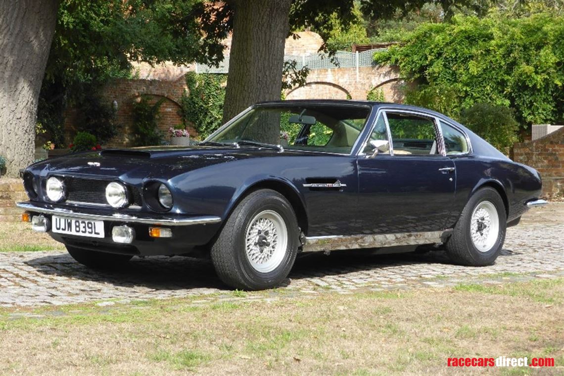 aston-martin-v8-saloon-bosch-fi
