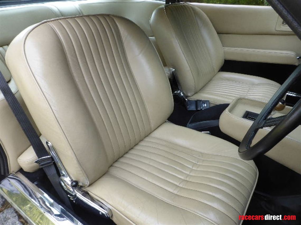 aston-martin-v8-saloon-bosch-fi