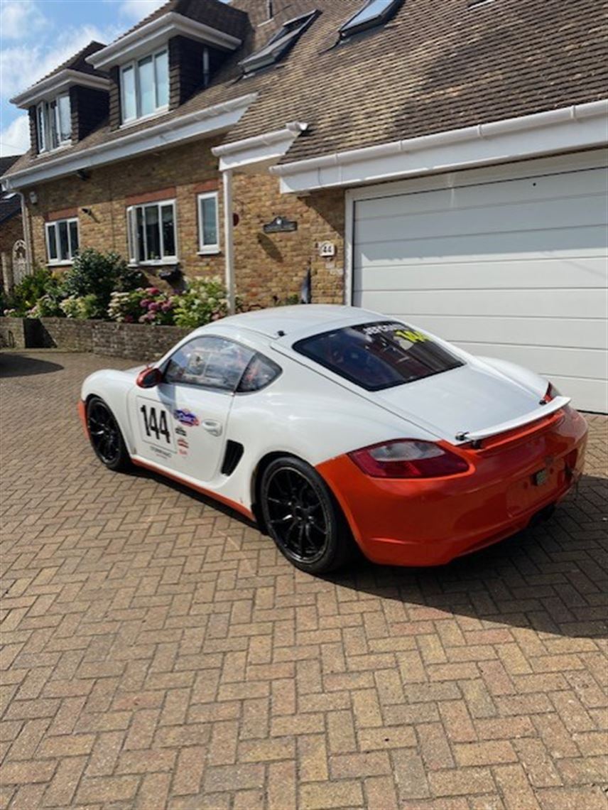 porsche-9871-cayman-s-34-race-car-2006