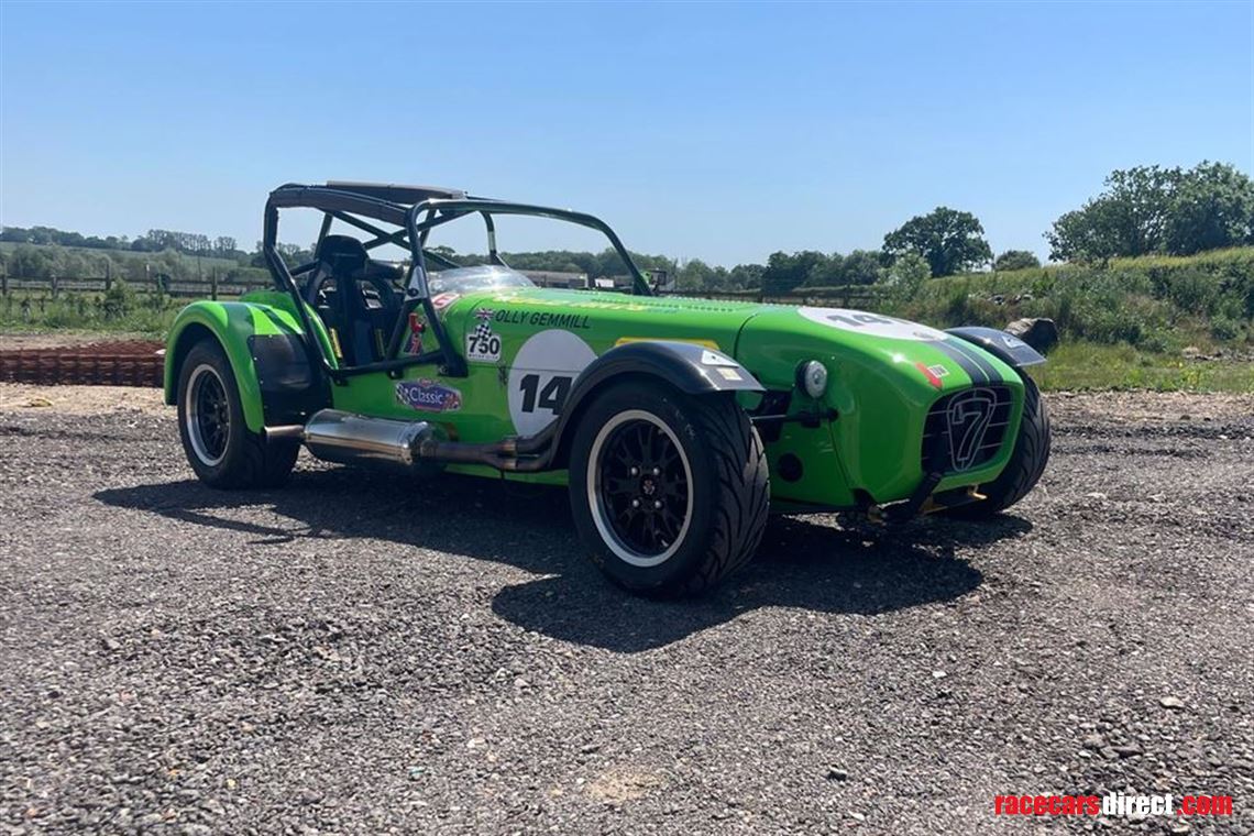 caterham-race-car-2lr-duratec