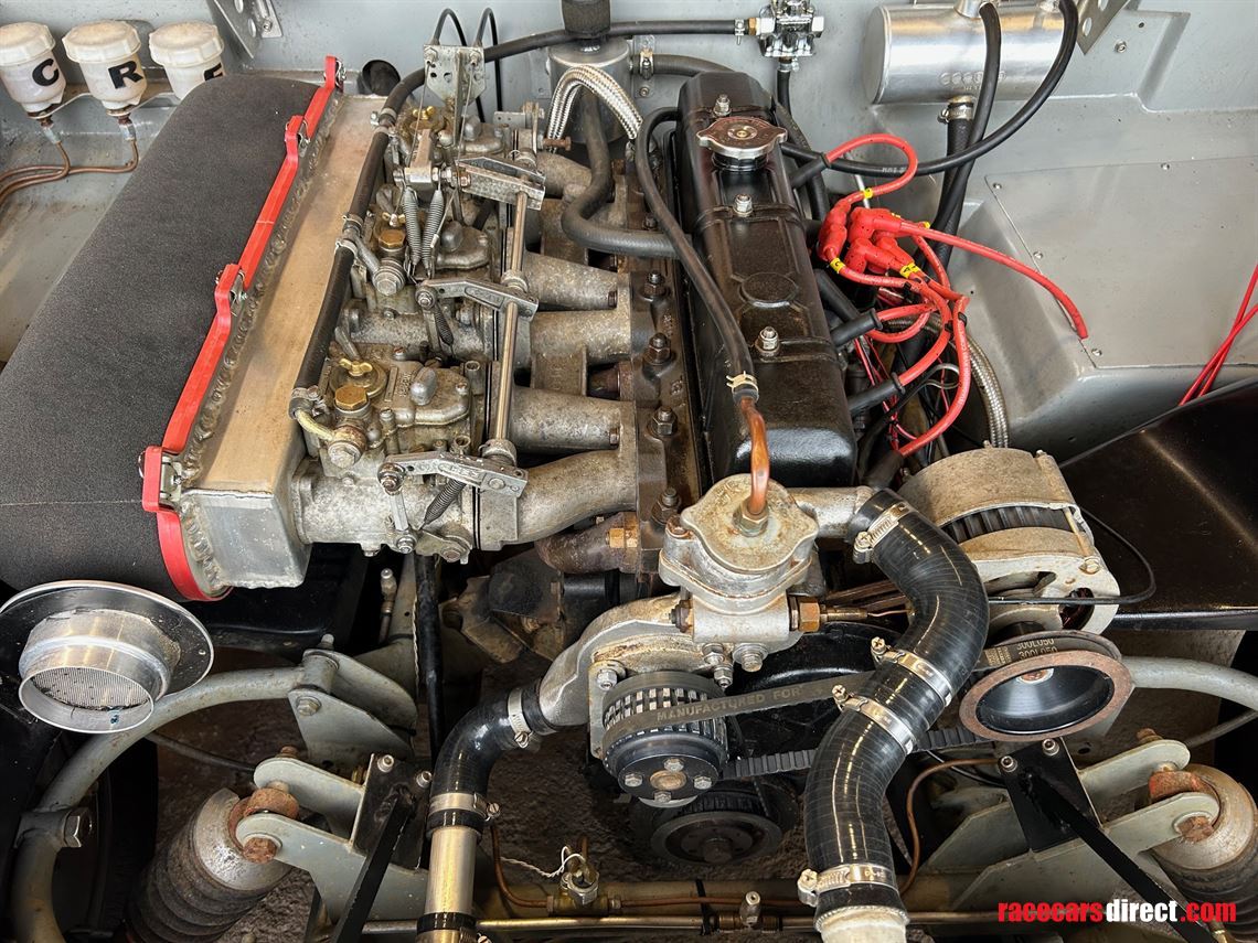 triumph-tr6-race-engine