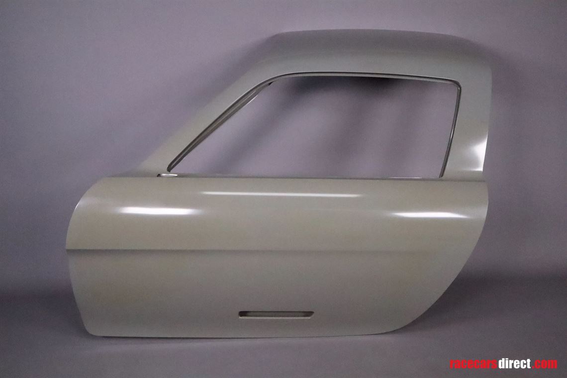 mercedes-benz-sls-gt3-c197-amg-coupe-door-set