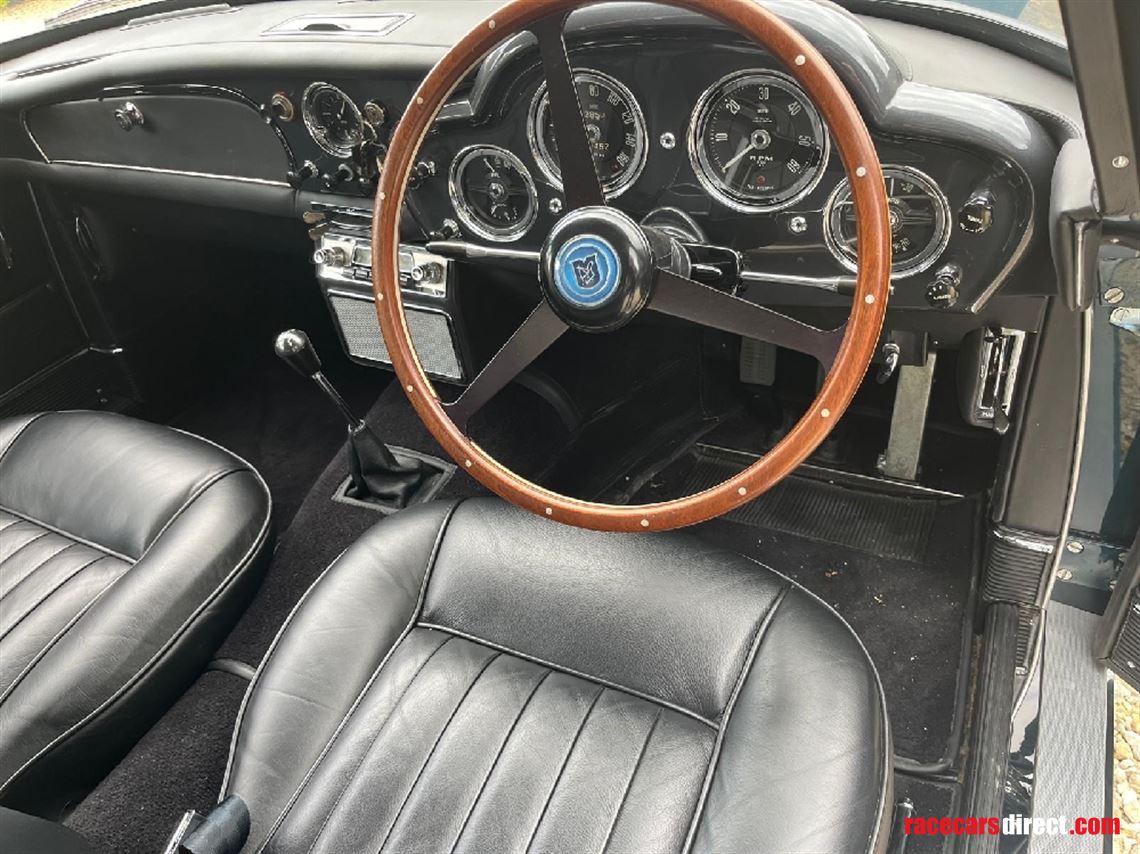 aston-martin-db4-series-1