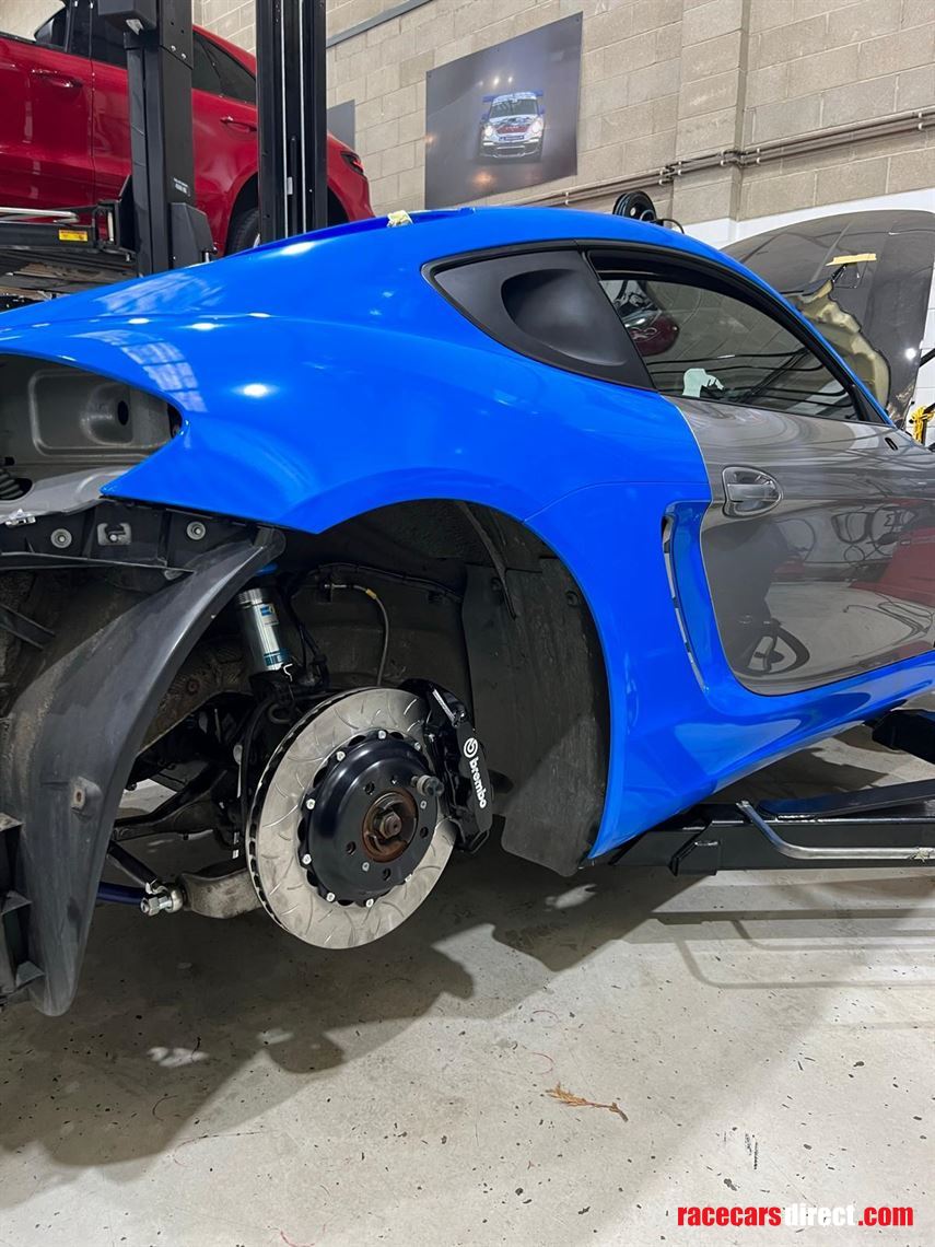 professionally-built-porsche-cayman