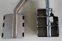mclaren-mercedes-mp413-formula-1-pedals