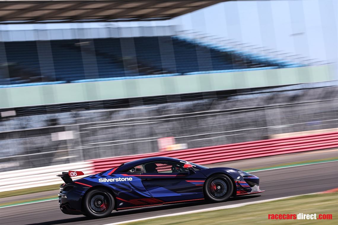 2017-mclaren-570-gt4
