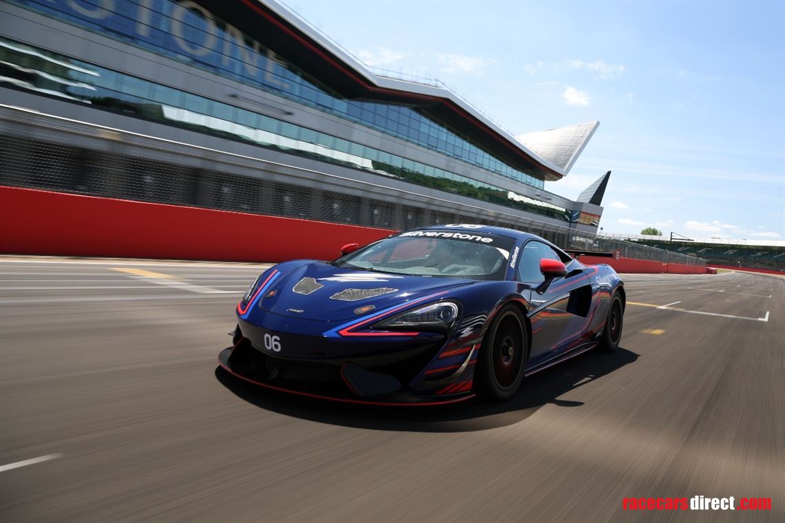 2017-mclaren-570-gt4