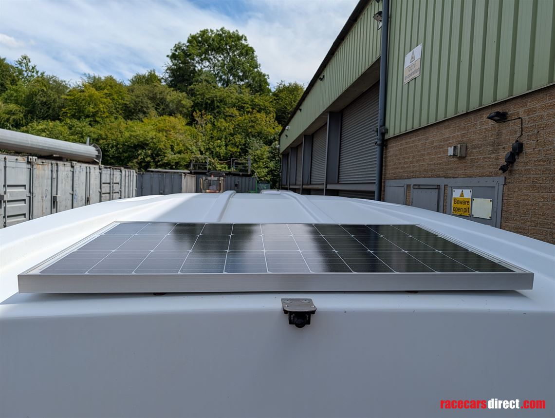 brian-james-rs3-race-shuttle-with-solar-rack