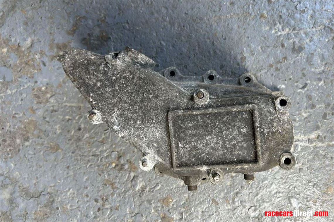 staffs-f3-gearbox-end-cover-bearing-carrier