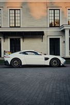 aston-martin-vantage-gt4