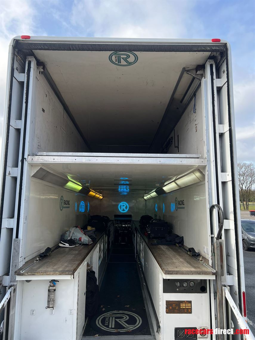 4-car-race-trailer-with-awin