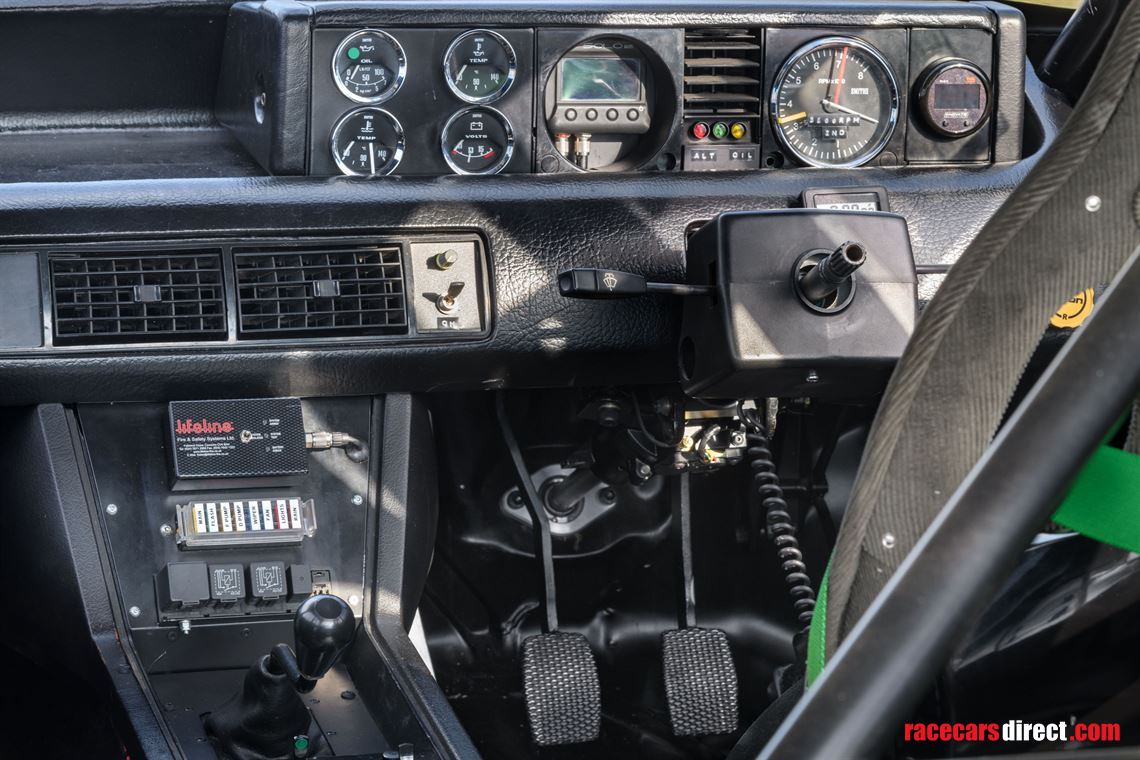 1981-rover-3500-sd1-group-2-race-car---ex-kya