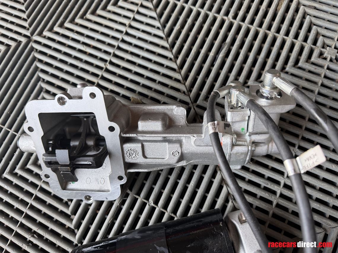 aston-martin-complete-actuator-kit