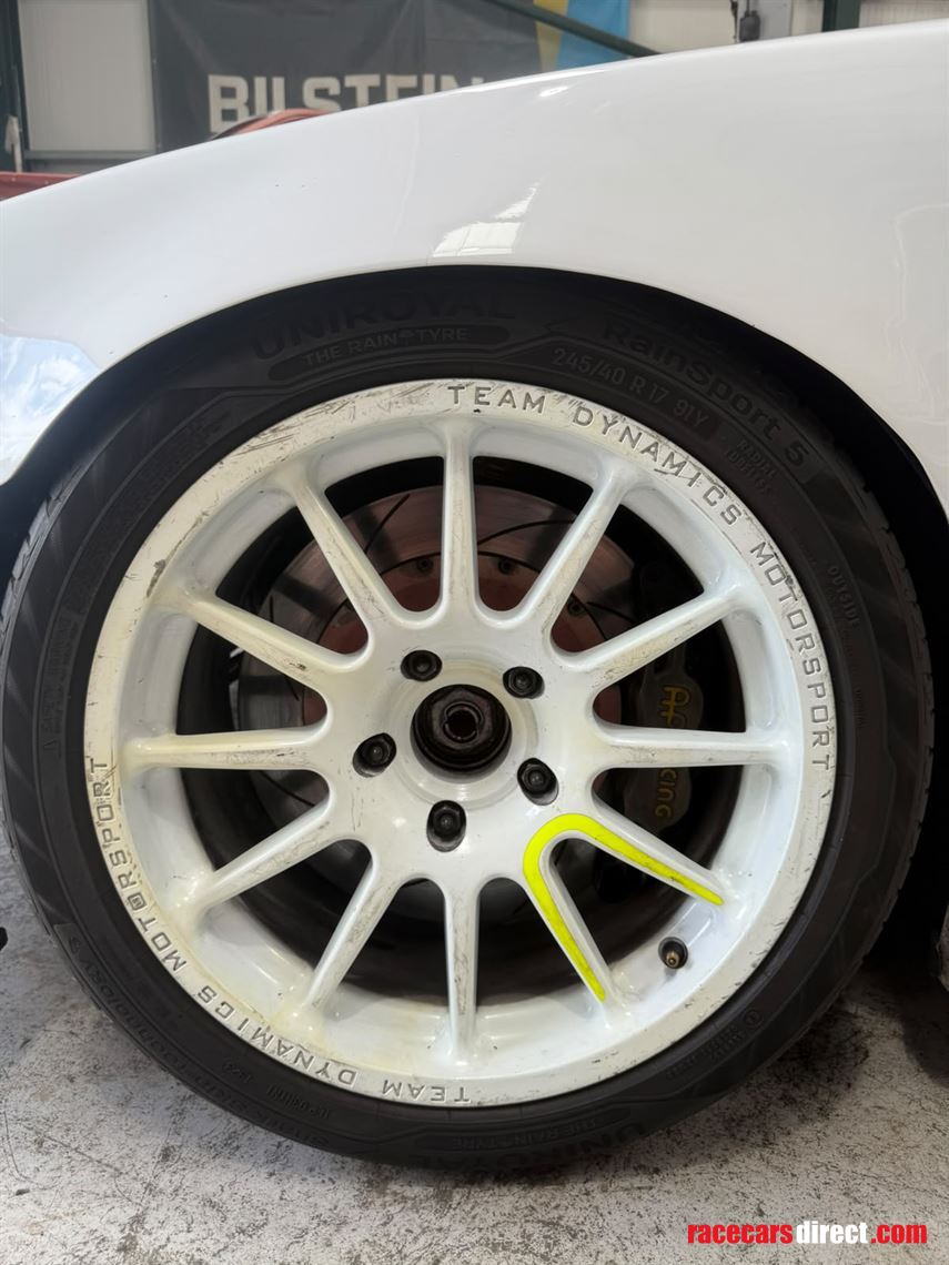 bmw-e36-m3-32-s50b32-race-car---fia
