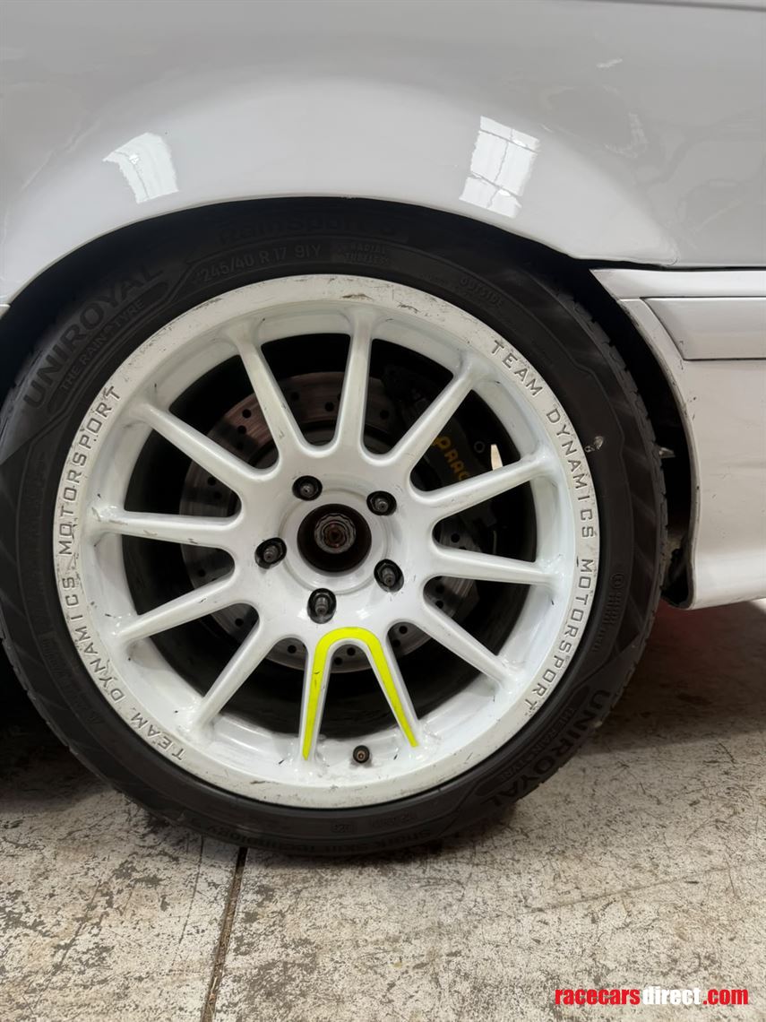 bmw-e36-m3-32-s50b32-race-car---fia