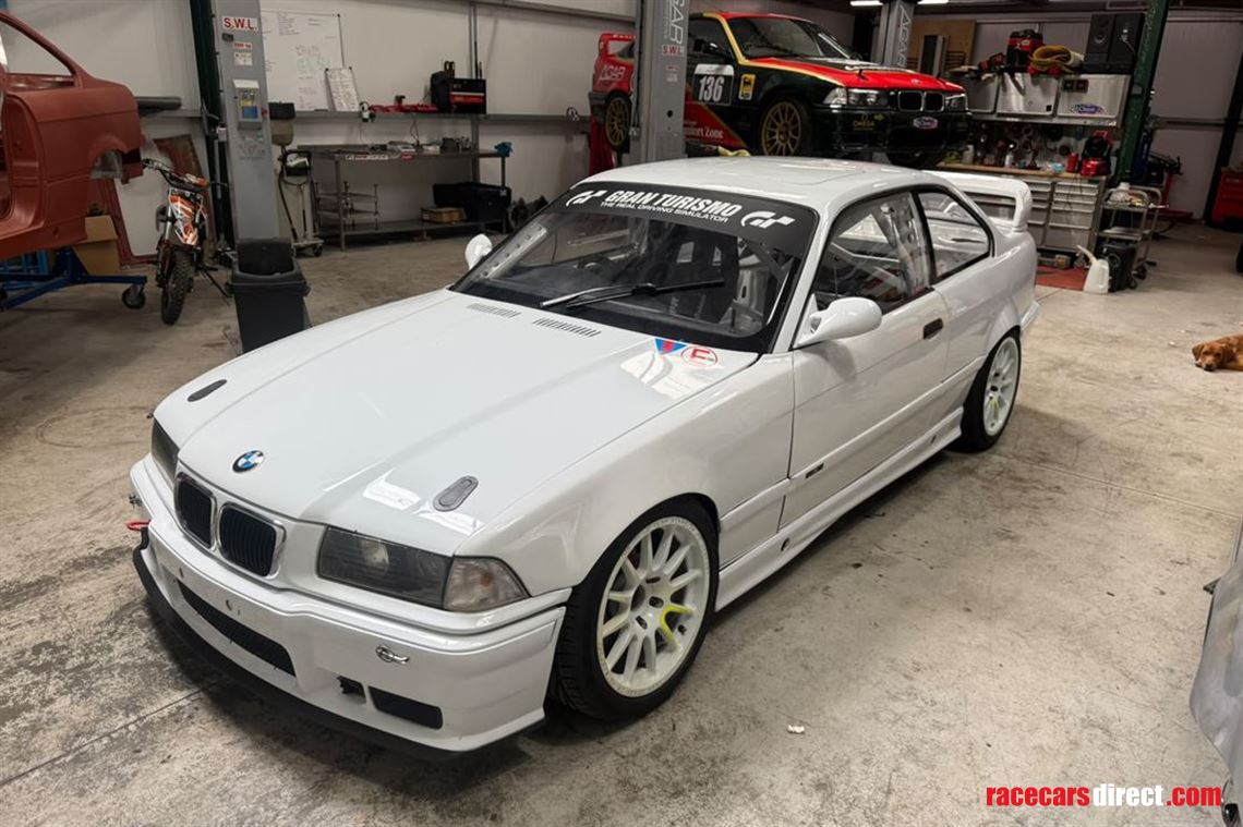 bmw-e36-m3-32-s50b32-race-car---fia