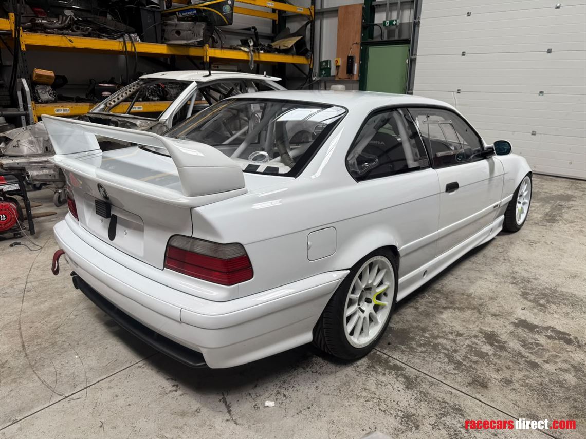 bmw-e36-m3-32-s50b32-race-car---fia