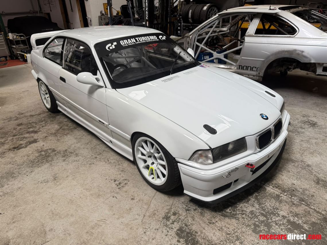 bmw-e36-m3-32-s50b32-race-car---fia