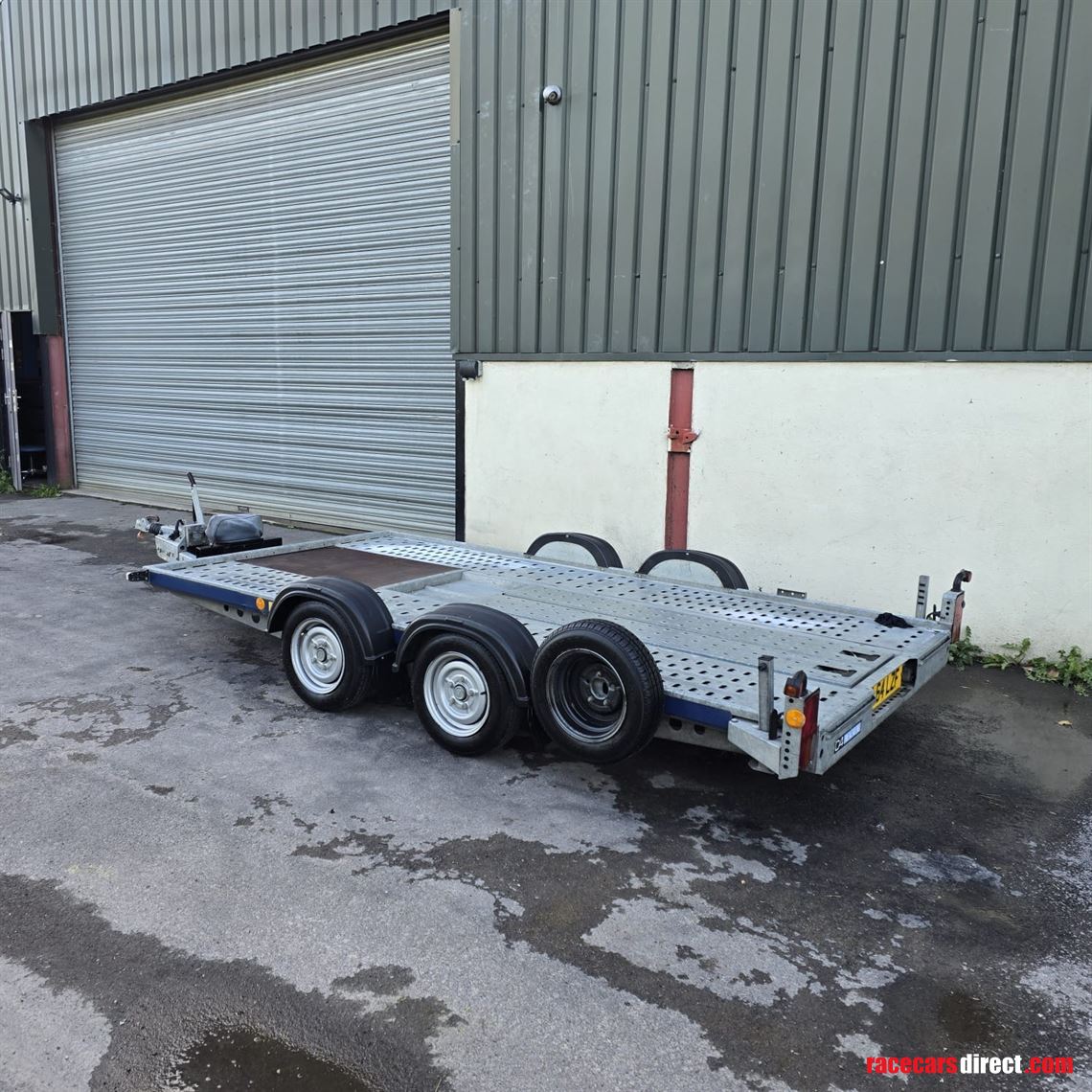 brain-james-c4-blue-37-x18-bed-2000kg-twin-ax